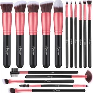 ⭐️ New 16pcs Makeup Brush Set in Rose Gold